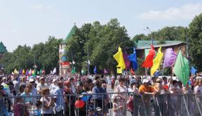 На площади Минина и Пожарского. 12 июня